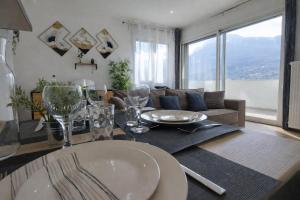 LÉclat Céleste - Parking Gratuit et Securisé - Vue Panoramique - Wifi Fibre - Idéal Professionnel ou Escapade à Deux