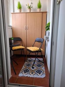 NS Urban Stay-Studio with Balcony and Free Parking
