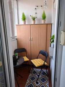 NS Urban Stay-Studio with Balcony and Free Parking