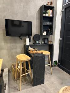 Petite Suite by The White Tower