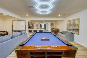 Private Outdoor Oasis: Group Escape in San Antonio