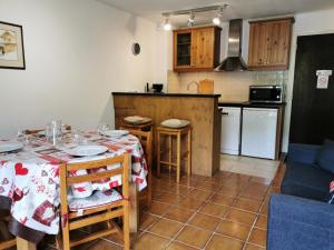 Résidence Saint Guibert - Appartement au coeur du vieux village MAE-1261