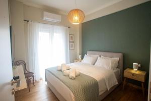 Elegant 2BR Residence - Walk to Acropolis & Plaka