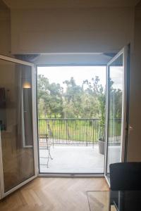 Elegant 2BR Residence - Walk to Acropolis & Plaka