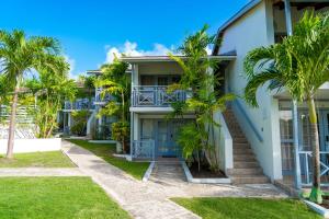 Sunset Lane Apartment Hotel