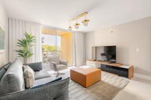 Newly Renovated Condo at The Yacht Club Aventura 1305