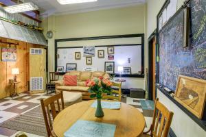 Family ATV Adventure Hub! Renovated Rental in Gary