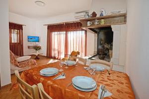 Apartments Albina Valiza