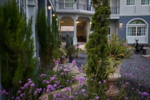 Plern Pitch Residence