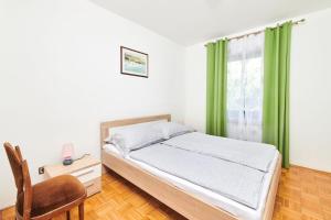 Apartment MARE ZAMBRATIJA