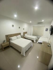 Hotel River City