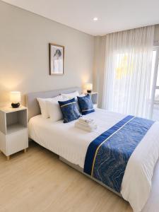 Modern Villa near Lisbon & Beaches with Heated Pool