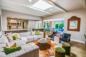 Modern Desert Home Heated Pool