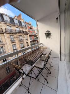 Cocon parisien avec balcon & parking privé