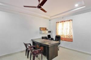 Super Hotel O Golden Hive Madhapur Near Shilparamam