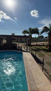 Escapadita a Miramar con pileta y balcón - planta alta