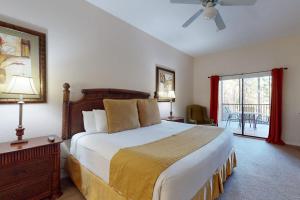 2nd floor condo w pools sauna hot tub balcony gym near theme parks