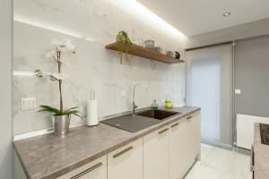 Cozy Modern Apartment Inside The City Center