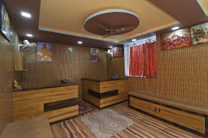 SPOT ON 38000 Vaidehi Bhawan