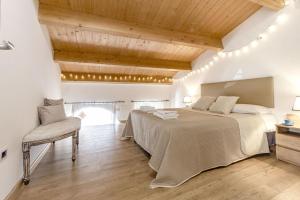 Santa Chiara Apartment - Self Check-in H24 - Wi-Fi veloce - Vicino al centro