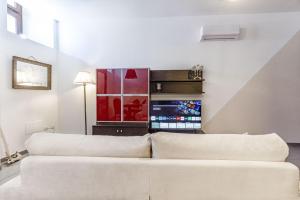 Santa Chiara Apartment - Self Check-in H24 - Wi-Fi veloce - Vicino al centro