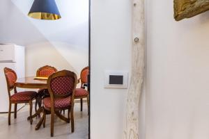 Santa Chiara Apartment - Self Check-in H24 - Wi-Fi veloce - Vicino al centro