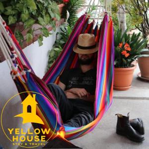 Yellow House Hostel B&B