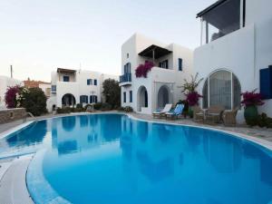 Poolside stay with Coastal Views