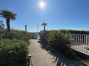 Appartement 6 pers avec balcon, piscine et accès direct plage à La Tranche-sur-Mer - FR-1-194-195