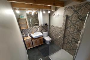 Holiday home, sauna, jacuzzi, air conditioning