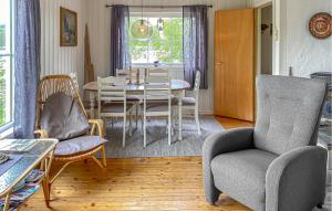 Gorgeous Home In Øydegard With Harbor View