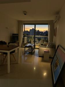 Departamento Premium con piscina y gym en General Paz cercano a Reina Fabiola Salvador
