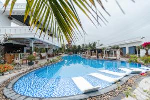 Fairy Hills Hotel