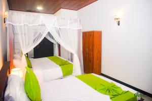 Om Hotel