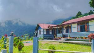 The Serene Acres, Farm & Stay