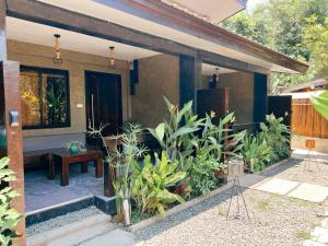 Hidden Garden Villa