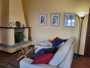 Farmhouse in Monte Santa Maria Tiberina with garden