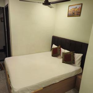 Rajluxmi paying guest house