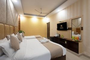 Hotel Crezy Near IGI Airport Delhi