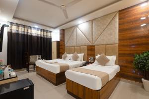 Hotel Crezy Near IGI Airport Delhi