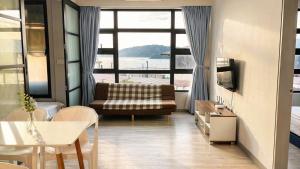 JQ Comfort Suites near City & Sea View