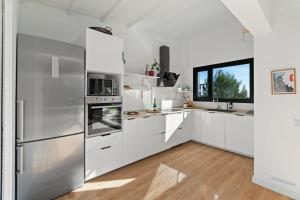 Opening Doors Chic Home PerfectGetaway Amazing views