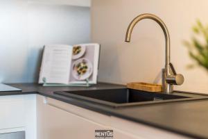 Sandy View - spacious studio flat near the beach