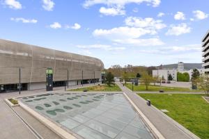 LAM Felidae - AC - Balcony