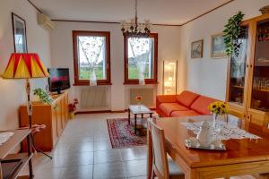 Collio View - Spacious and bright three-room apartment in Cormons