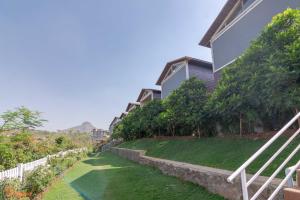 Azure Resort - 750 Sq Ft Cottages with Private Infinity Pool