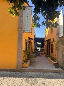 Hanole Macaron Guest House