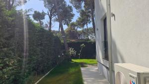 Poolside and Garden Apartments Golem Beach