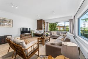 Villa Sealise - spacious house by the dunes in Westende