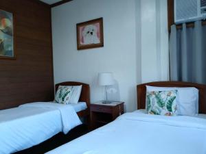 REKWOOD Hotel